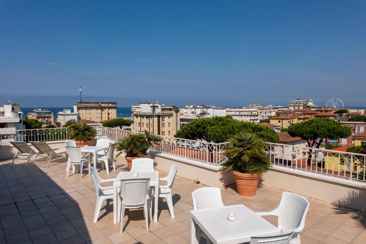 Hotel Sylvia Lido di Camaiore Ngoại thất bức ảnh