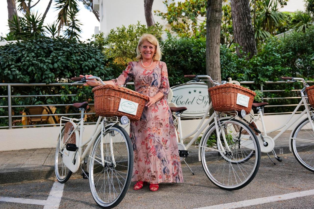 Hotel Sylvia Lido di Camaiore Ngoại thất bức ảnh