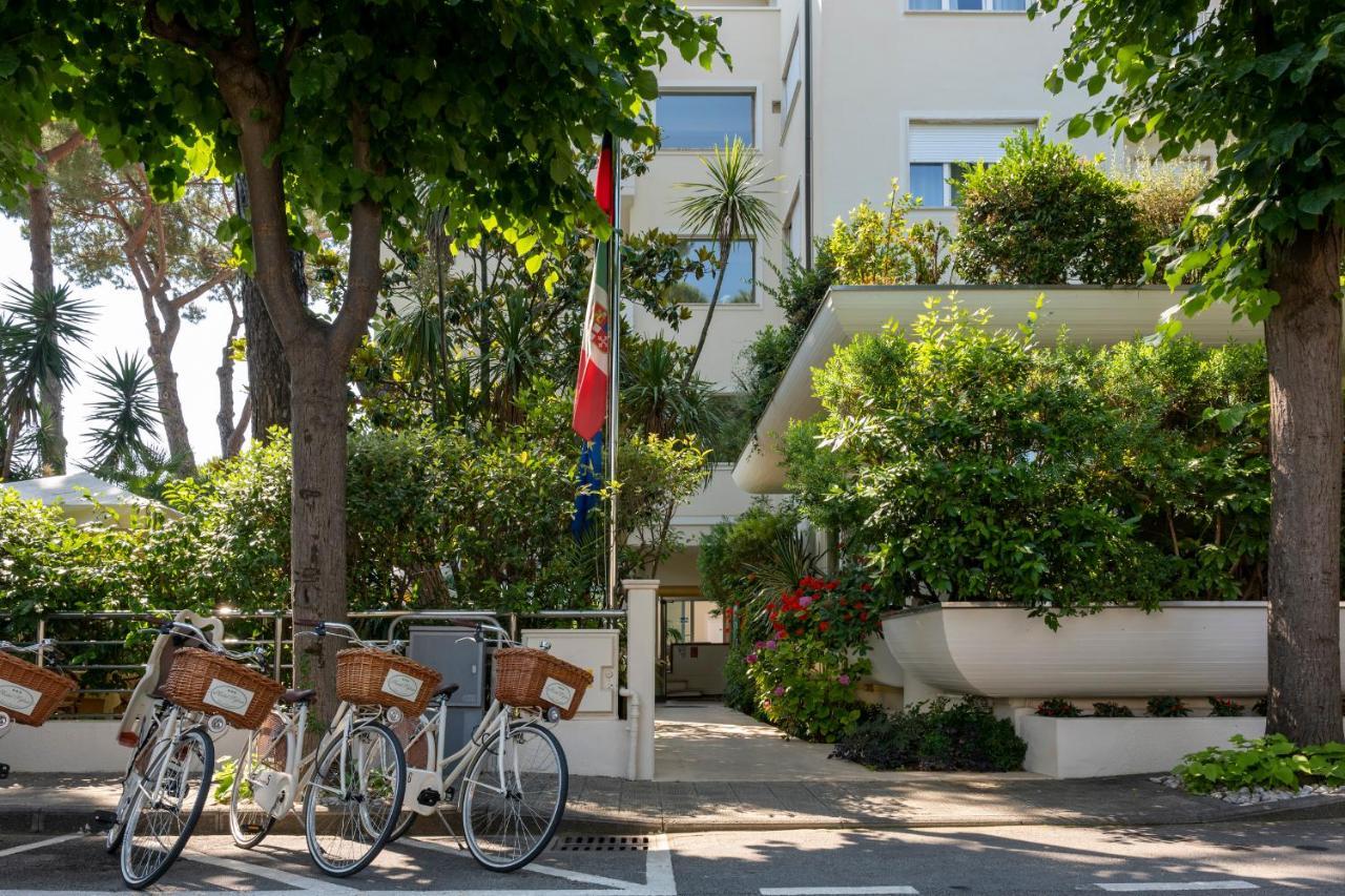 Hotel Sylvia Lido di Camaiore Ngoại thất bức ảnh