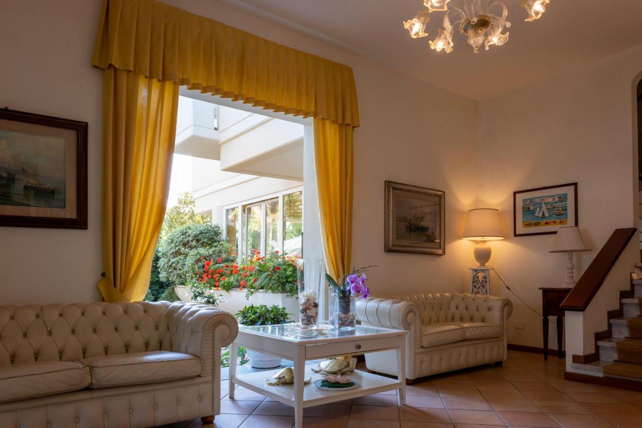Hotel Sylvia Lido di Camaiore Ngoại thất bức ảnh