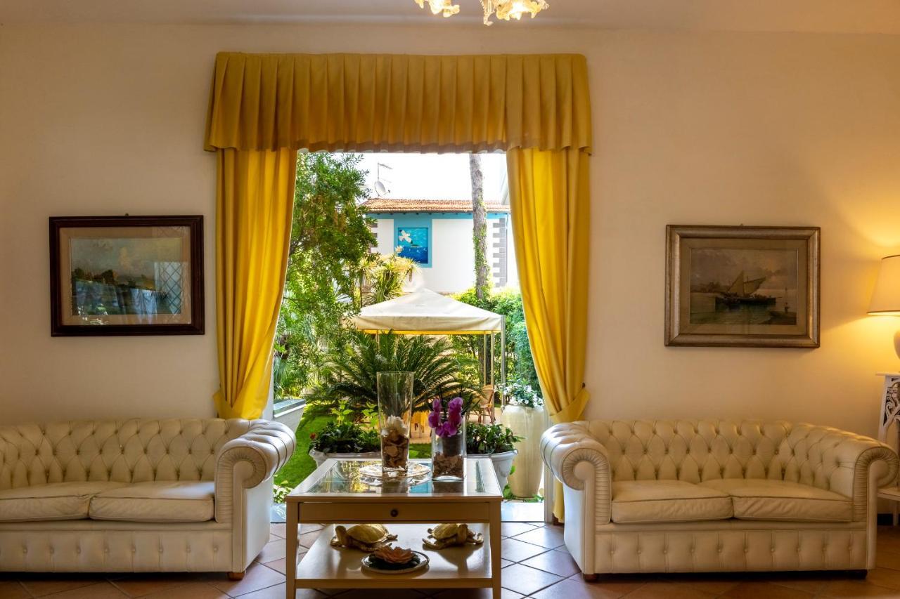 Hotel Sylvia Lido di Camaiore Ngoại thất bức ảnh