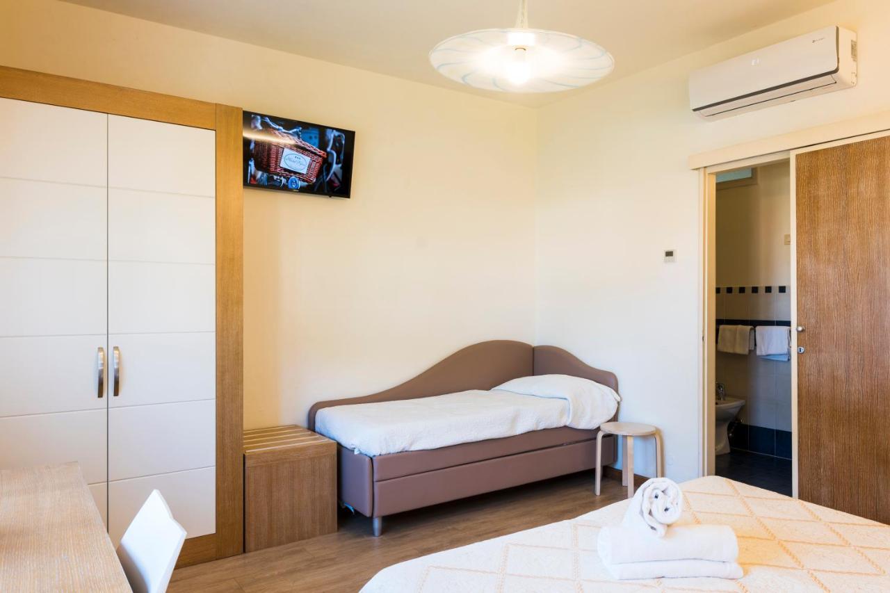 Hotel Sylvia Lido di Camaiore Ngoại thất bức ảnh