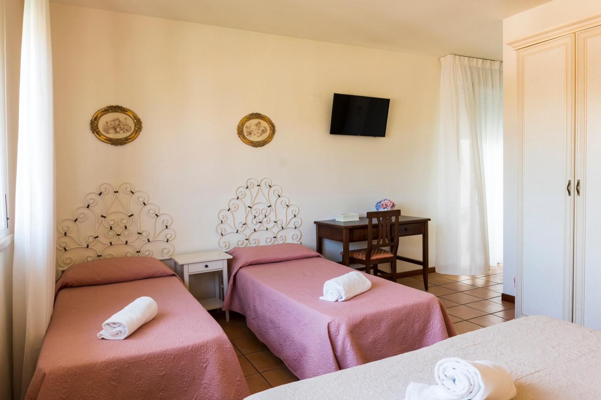 Hotel Sylvia Lido di Camaiore Phòng bức ảnh